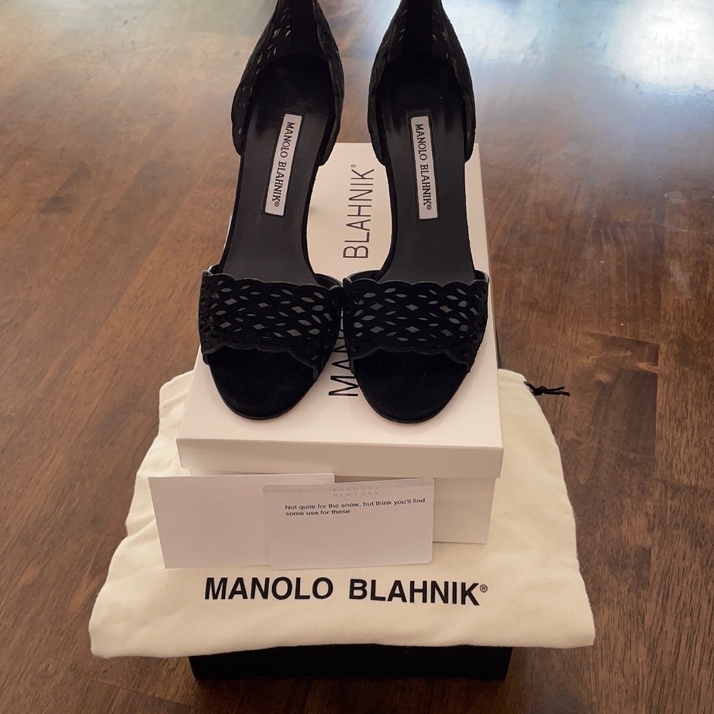 Manolo Blahnik Gossado heels 37